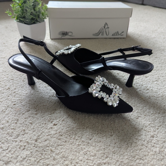 A New Day Annette Black Satin Slingback Kitten Heels Size 6 - Picture 3 of 8